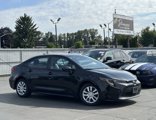 Used 2022 Toyota Corolla LE image 2