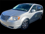 Used 2009 Chrysler Town & Country Touring image 2
