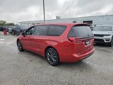 New 2026 Chrysler Pacifica Select image 3