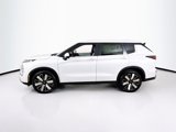 New 2025 Mitsubishi Outlander SE image 4