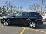 Certified 2024 Toyota Highlander LE image 4