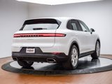 Used 2025 Porsche Cayenne image 6