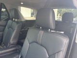 Used 2025 Honda Pilot Touring image 4