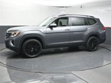 New 2025 Volkswagen Atlas SE image 4
