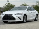 Used 2021 Lexus ES 300h w/ Luxury Package image 2