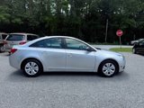 Used 2014 Chevrolet Cruze LS image 2