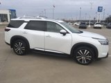 New 2025 Nissan Pathfinder Platinum w/ Cargo Package image 4
