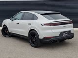 Certified 2024 Porsche Cayenne S image 3