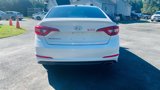 Used 2015 Hyundai Sonata SE image 4