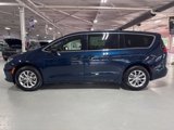 New 2025 Chrysler Pacifica Select image 2