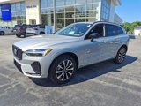 Certified 2025 Volvo XC60 B5 Plus image 3