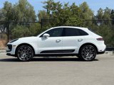 Used 2025 Porsche Macan image 2