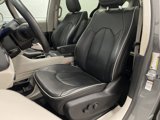 Used 2021 Chrysler Pacifica Limited image 4