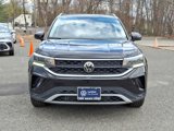 Certified 2024 Volkswagen Taos SE w/ Panoramic Sunroof Package image 3