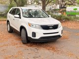Used 2015 Kia Sorento LX image 3