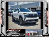 Used 2025 Nissan Kicks SV image 4