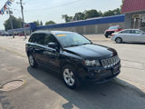 Used 2017 Jeep Compass Latitude image 2