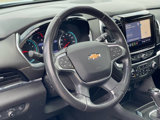 Used 2020 Chevrolet Traverse LT w/ LT Premium Package image 2