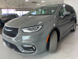Used 2023 Chrysler Pacifica Touring-L image 3