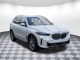 Used 2025 BMW X5 xDrive50e image 2