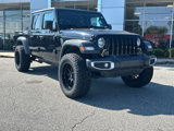 Used 2023 Jeep Gladiator Sport image 3
