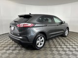 Used 2019 Ford Edge SE image 4