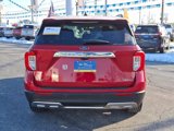 Certified 2022 Ford Explorer XLT w/ Equipment Group 202A image 5
