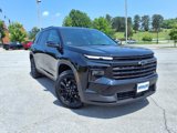 Used 2024 Chevrolet Traverse LT w/ Enhanced Driving Package image 3