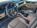 Certified 2025 Porsche Cayenne image 4