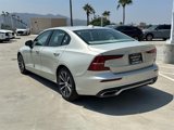 Used 2022 Volvo S60 B5 Momentum image 3