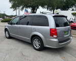 Used 2019 Dodge Grand Caravan SXT image 3