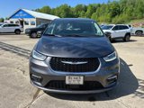 Used 2023 Chrysler Pacifica Touring-L image 3