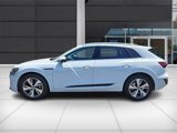 Used 2024 Audi Q8 e-tron Premium Plus image 4