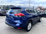 Used 2017 Nissan Rogue SV image 4