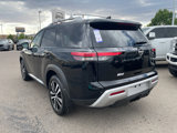 New 2025 Nissan Pathfinder Platinum image 3