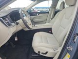 Used 2023 Volvo XC60 B5 Core image 4