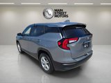 Used 2024 GMC Terrain SLE image 3