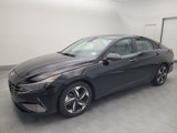 Used 2021 Hyundai Elantra Limited image 2