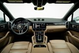 Used 2021 Porsche Cayenne image 2