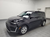 Used 2023 Kia Soul LX image 2