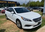 Used 2017 Hyundai Sonata SE image 2
