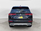 Used 2024 Mitsubishi Outlander SE Black Edition image 4