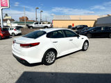 Used 2018 Kia Optima LX w/ 17" Alloy Wheels Package image 3