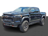 Used 2024 Chevrolet Colorado ZR2 w/ ZR2 Convenience Package III image 3
