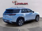 New 2025 Nissan Pathfinder SL image 5
