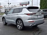 New 2025 Mitsubishi Outlander SEL image 3