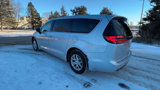 Used 2024 Chrysler Pacifica Touring-L image 3