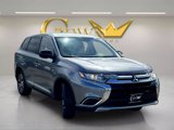 Used 2018 Mitsubishi Outlander ES image 2