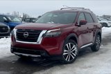 New 2025 Nissan Pathfinder Platinum image 2