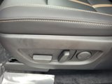 New 2025 MAZDA CX-70 Plug-In Hybrid w/ Premium Plus image 4